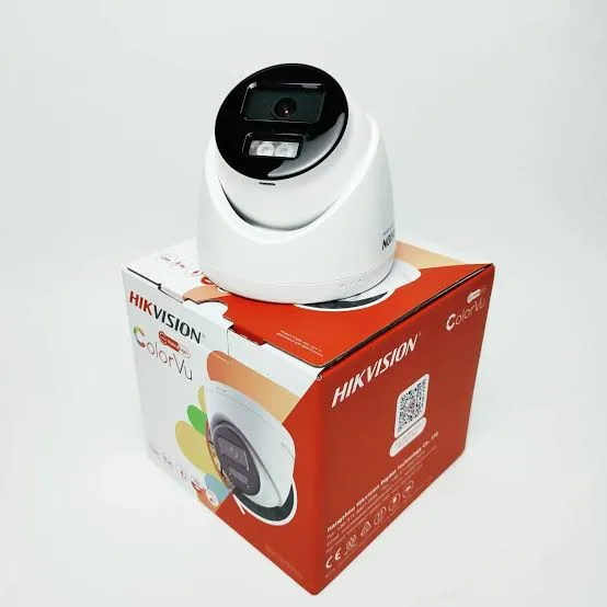 Caméra Dôme IP Hikvision 4 MP ColorVu Smart Hybrid Light avec Audio – PoE